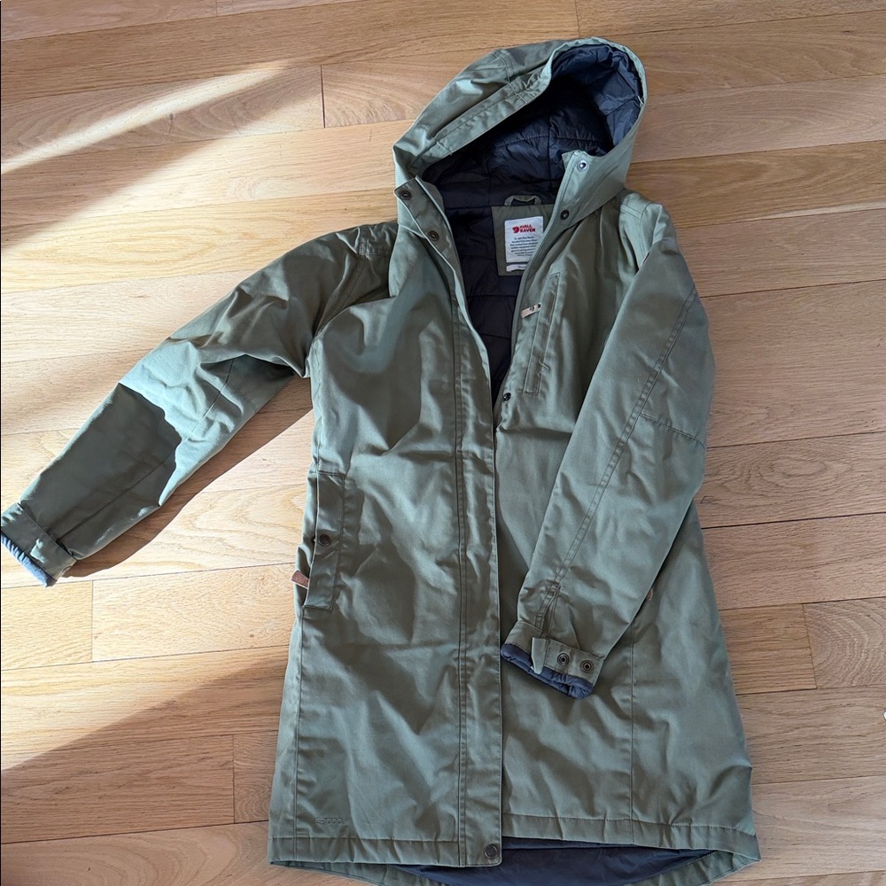 Fjallraven Women's Green Jacket with hood